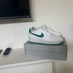 Nike Air Force 1 White and Green Shoes